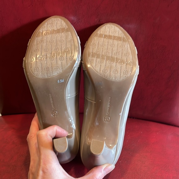 New shoe Giani Bernini shoe - Picture 3 of 5